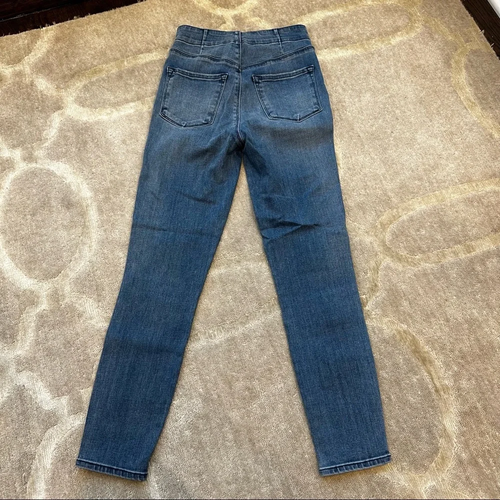 J Brand Natasha Sky Cropped Jeans - Picture 3 of 8